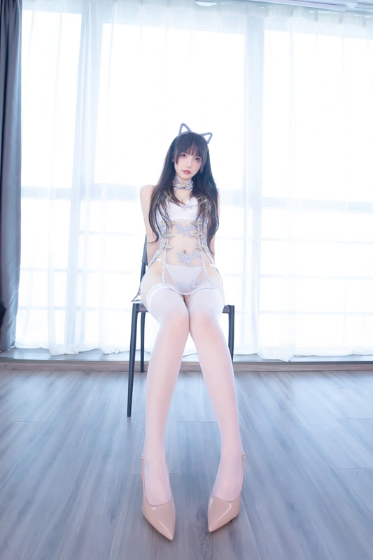 羞涩喵喵 - 神楽坂真冬