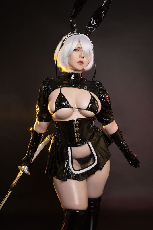2B Bunny Maid - Uy Uy