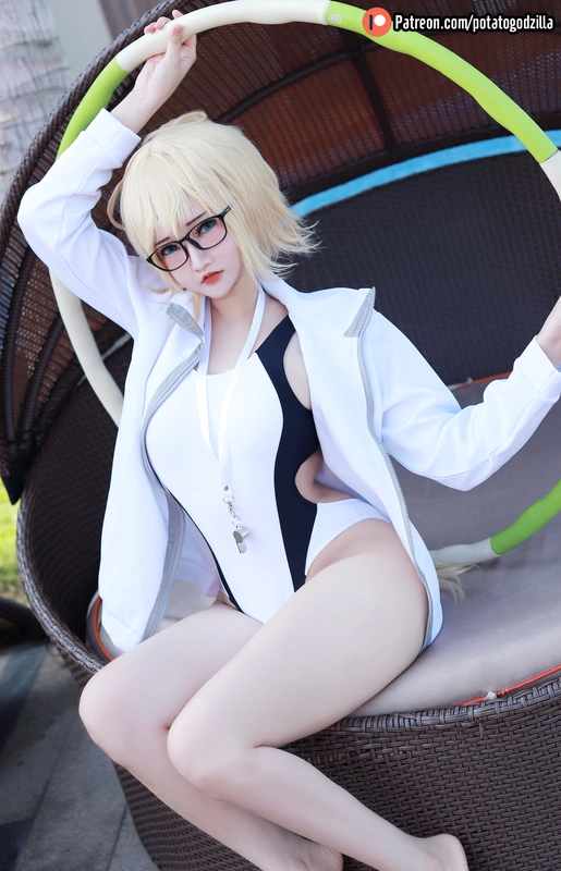 Jeanne d'Arc Swimsuit - potato godzilla